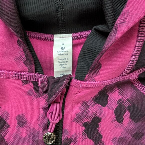 EUC Lululemon Daily Practice Jacket Blooming Pixie Raspberry Black Women's 8 run - Picture 5 of 14